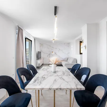 Apartment Luxury Stella In A Natural Setting