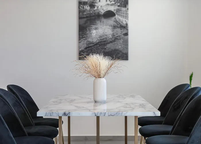 Luxury Stella In A Natural Setting Apartment *
