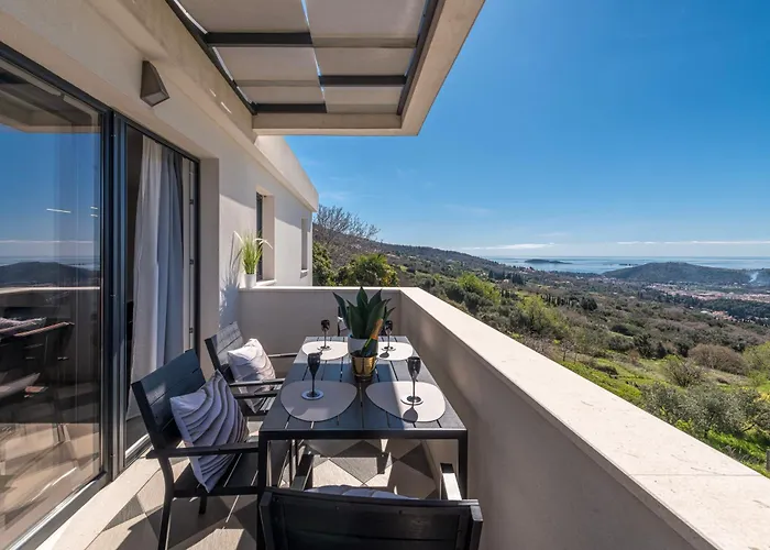 Luxury Stella In A Natural Setting *